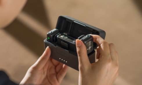 Kompakte, leichte und leistungsstarke drahtlose Mikrofonsysteme, die herausragende Klangqualität liefern.