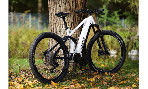 Die Prophete MTB E-Bikes sind in jedem Gelände zuhause. Mit den leistungsstarken E-Bike Motoren lassen sich Steigungen spielend überwinden.