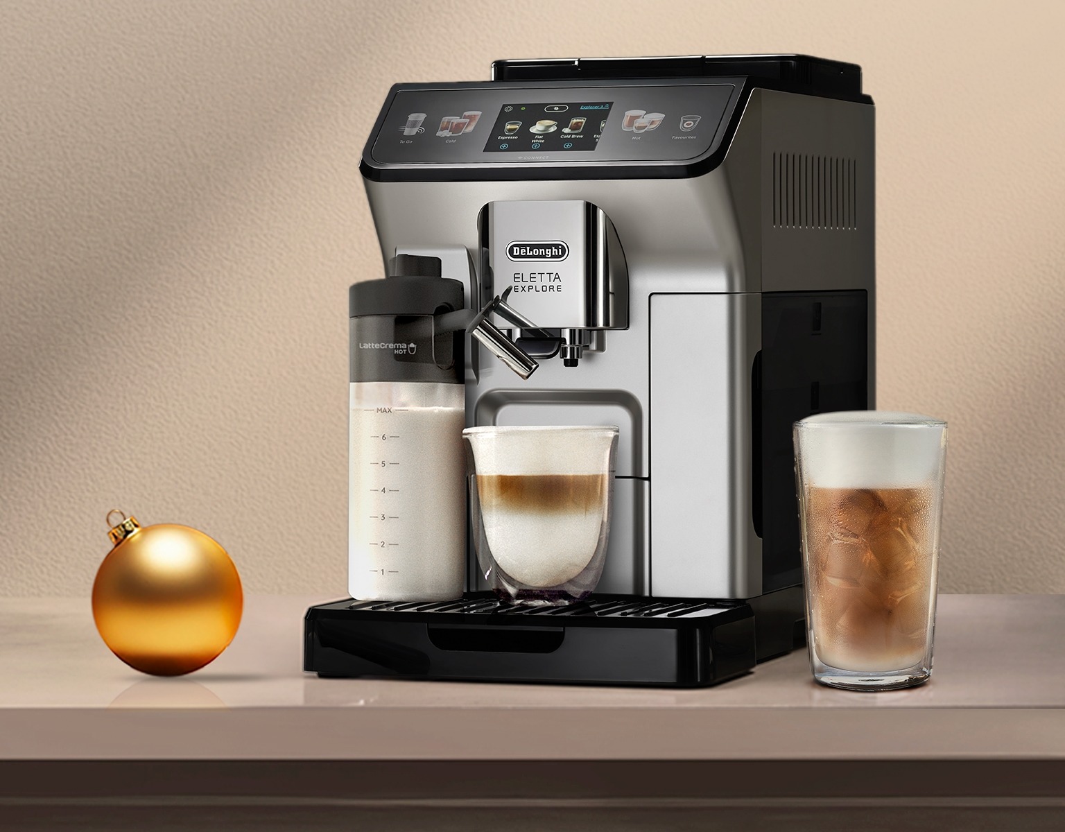Met een volautomatische De’Longhi-machine zet je moeiteloos espresso, cappuccino of een creatief koffierecept.
