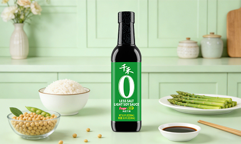 Selected ingredients, naturally brewed over time to develop rich aroma and well-balanced umami.