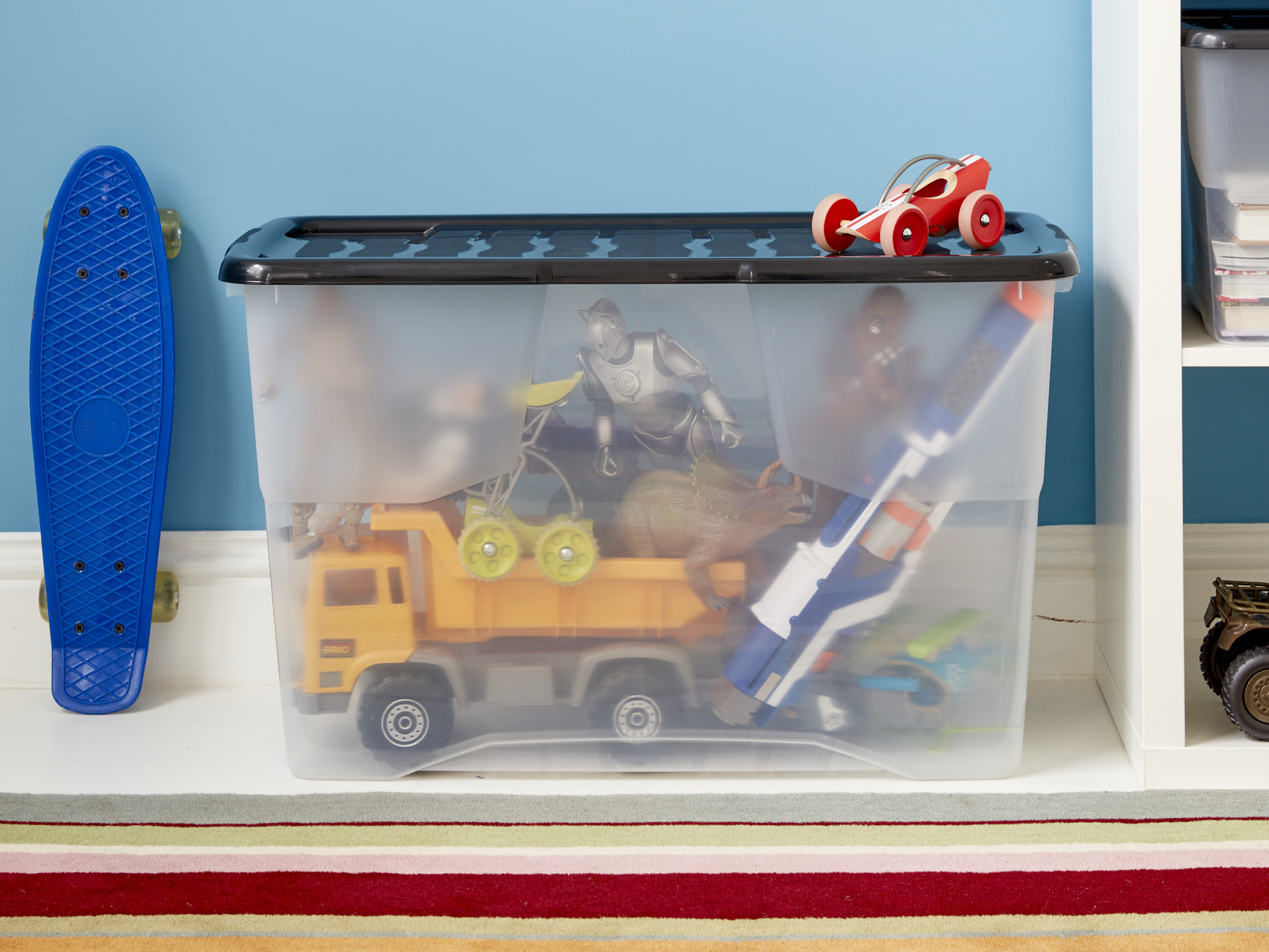 Strata 100L Curve Box with Lid- Clear/Black Lid