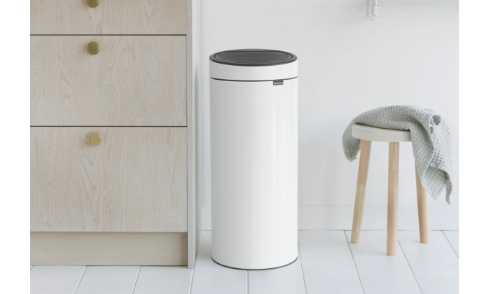 Smart waste bins designed for easy sorting, clean spaces, and seamless use throughout the home.