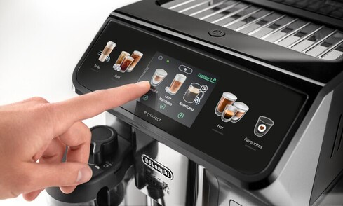 Ontdek alle volautomatische espressomachines van De'Longhi en bereid versgemalen bonen koffie met slechts één druk op de knop.