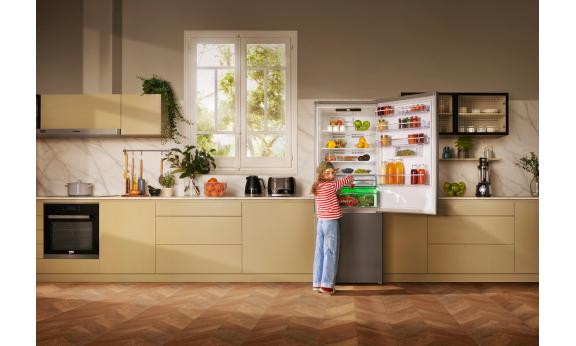 Beko bringt natürliches Licht in Ihren Kühlschrank: Die innovative 3-Farben-Technologie imitiert das natürliche Licht des täglichen Sonnenzyklus.