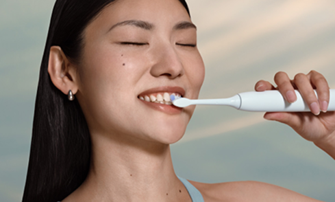 Explore the Sonicare range for up to 10x more plaque removal*
