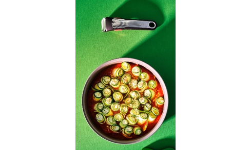 Ontdek alle producten van Tefal voor koken en bakken en bereid eenvoudig de lekkerste gerechten.
Koken & Bakken. 