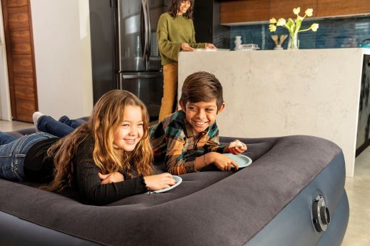 Flush with thoughtful touches, Dura-Beam Plus air mattresses offer next-level comfort in a convenient package.