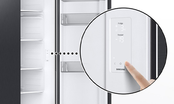 Das innenliegende Display ermöglicht durch seine Position im unteren Bereich des Kühlgeräts eine einfache Steuerung.