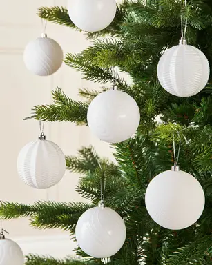 WeRChristmas White Shatterproof Baubles, 16 Pack, 8 cm