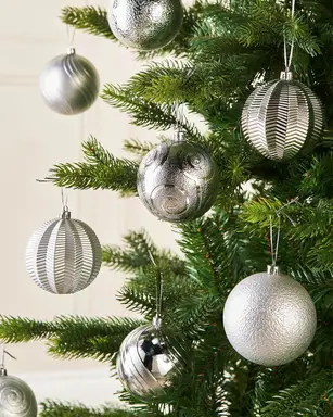 WeRChristmas Silver Shatterproof Baubles, 16 Pack, 8 cm