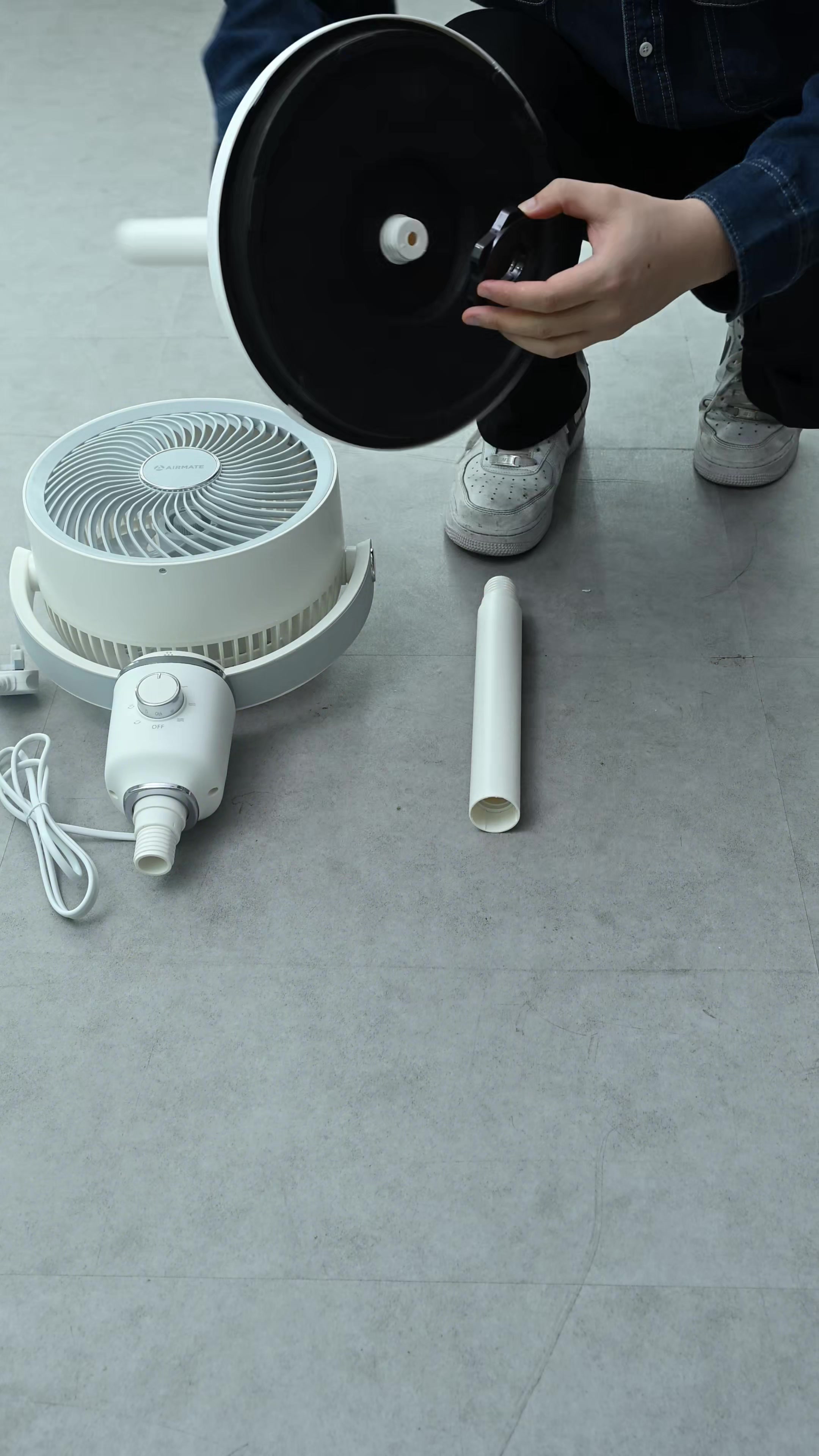 Airmate Luftzirkulationsventilatoren, höhenverstellbar (0,45–1,08 m), 3 Flügel, Reichweite 10 m, Drehregler, abnehmbar & tragbar, Neu eingetroffen image 0