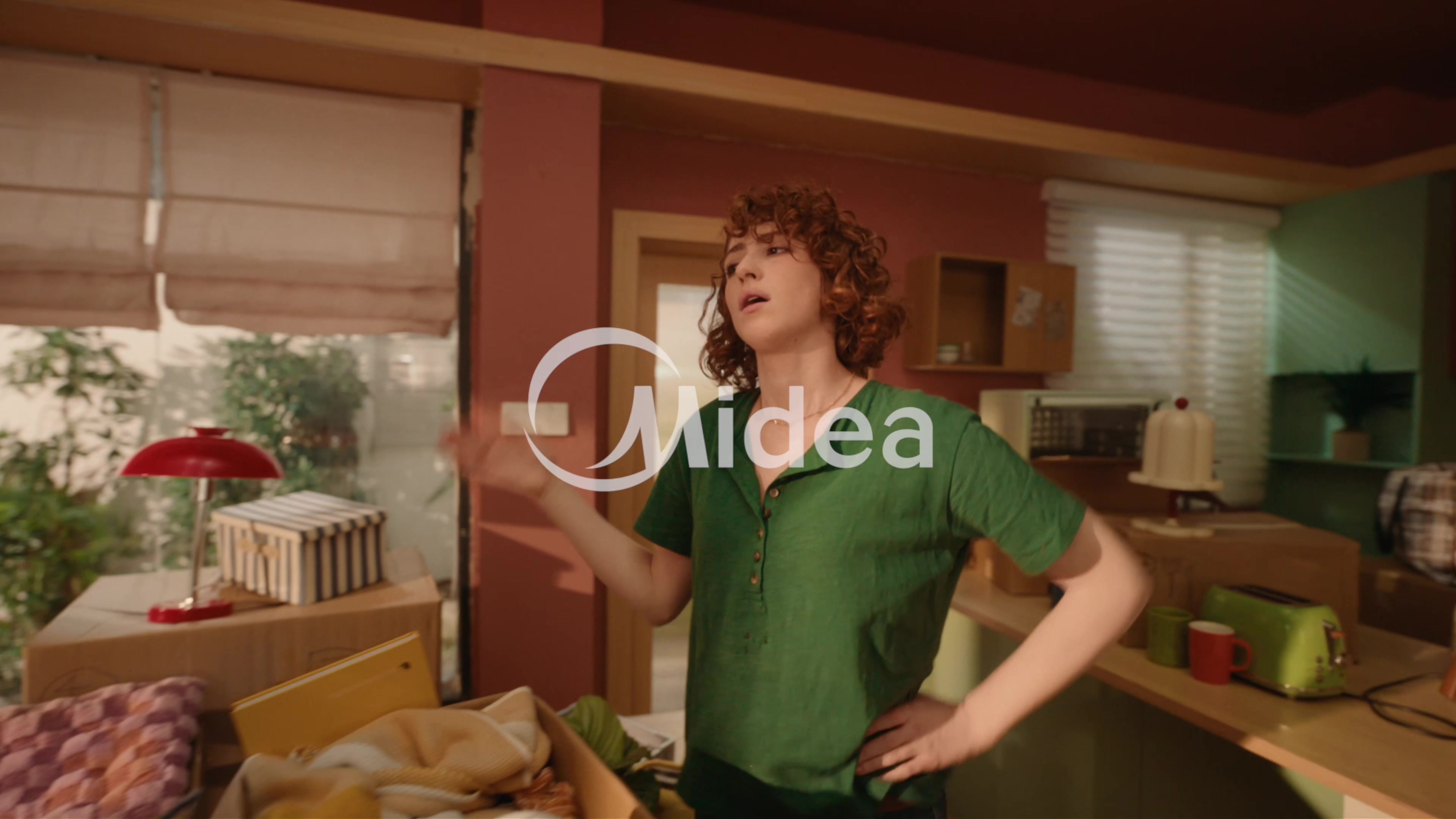 【Eingeschränkter Vorrat】 Midea PortaSplit-E 12K, Tragbarer Mini-Split-Klimaventilator, Mondlichtgrau, 12000 BTU, Energieeffizienz A++, Heiz- & Kühlfunktionen, 45 kg, Für Räume bis zu 105 m³, 39 dB(A) image 0
