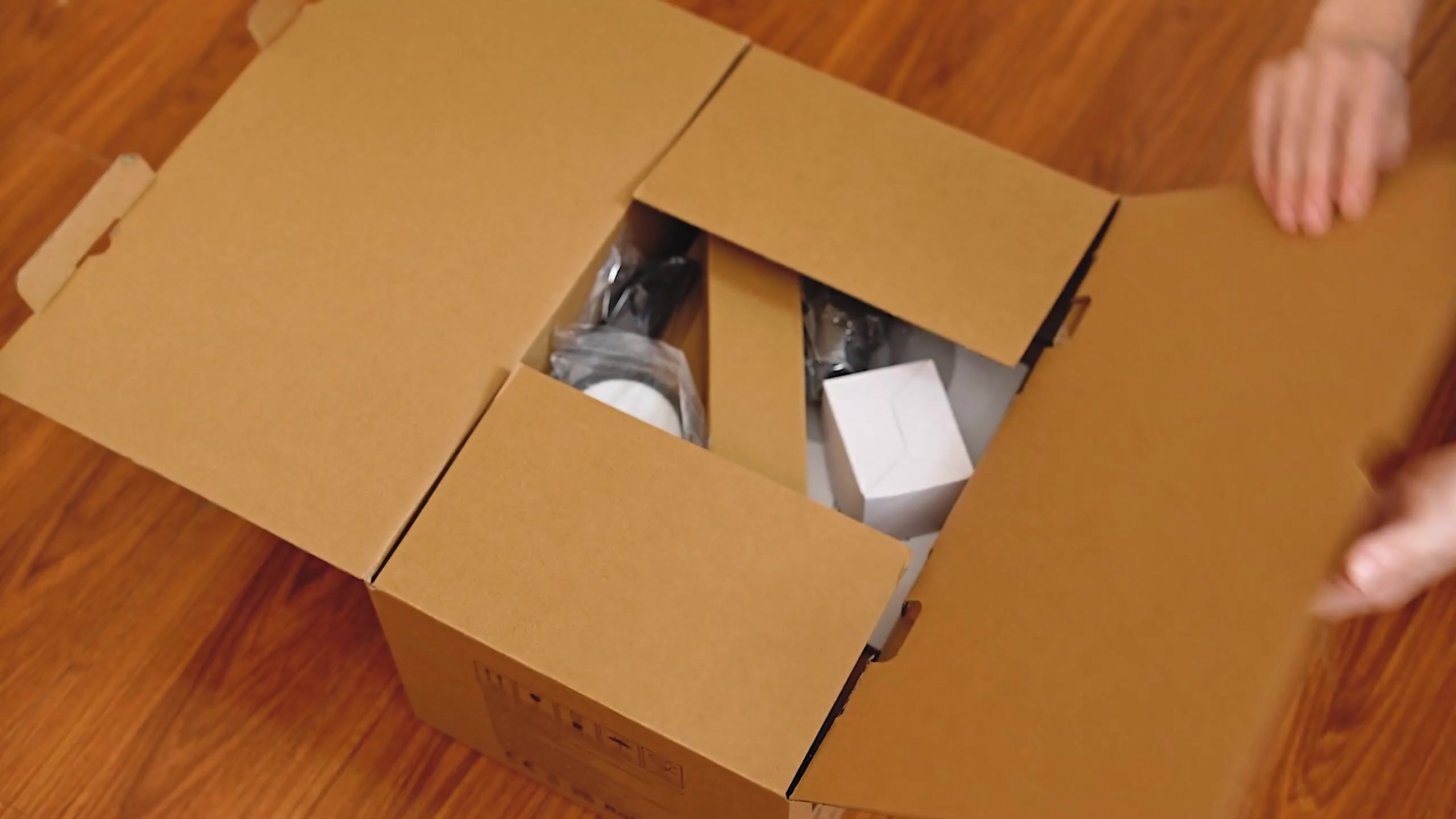 ochama Cordless Handheld Vacuum Cleaner, 4-in-1 Cordless Stick Vacuum Cleaner, 18kPa, LED Display, 40-Minute Runtime, Household Vacuum for Home, Pet Hair, Dust Cleaning image 0