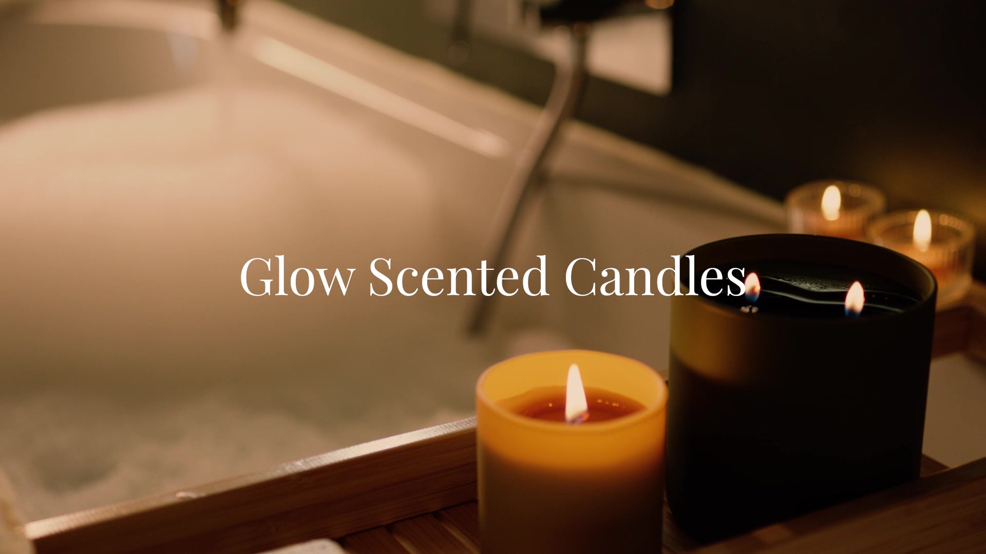 Spaas Candle Shimmering Smile 4 Wick 20h Burn Time Yellow image 0