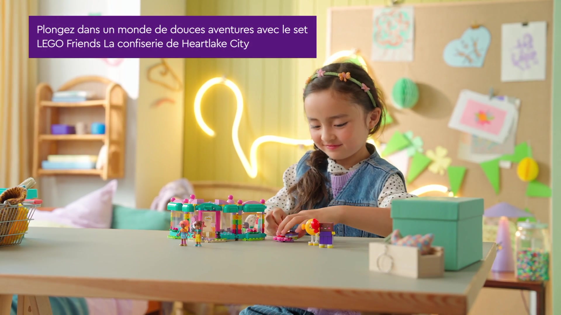 LEGO Friends 42649 La confiserie de Heartlake City image 1