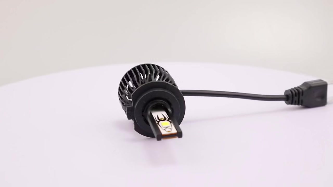 ENdureLite H1 Lot de 2 ampoules 20 000 lm, 6000K blanc clair, étanches IP68 et Plug & Play pour feux de brouillard image 0