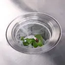 BJ Kitchen Sink Filter Screen 200 pieces, equipped with sewage sink, dishwashing basin, vegetable washing basin, garbage filter bag image 3