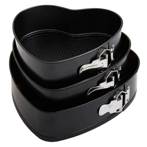 Maison by Premier Set Of Three Heart Shaped Springform Cake Tins