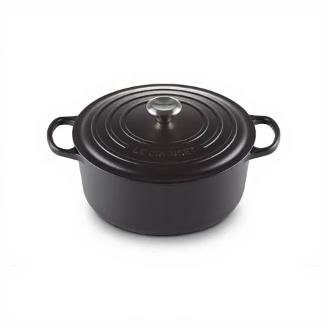 Le Creuset Signature Serie Runder Bräter aus Gusseisen mit Deckel - 24cm - 4.2L - Geeignet für alle Herdarten - Schwarz