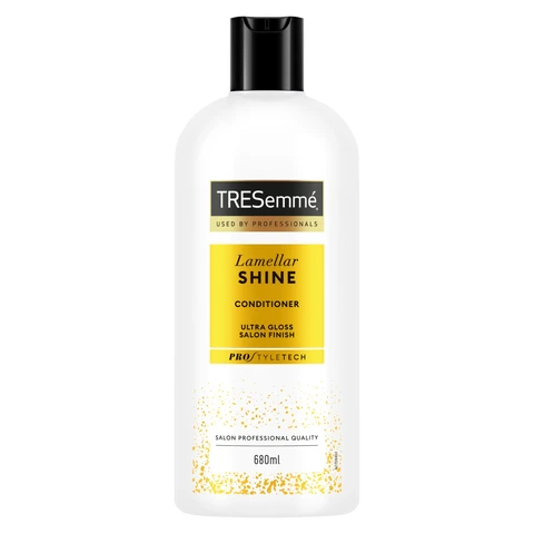 TRESemmé Conditioner Lamellar Shine 680ml