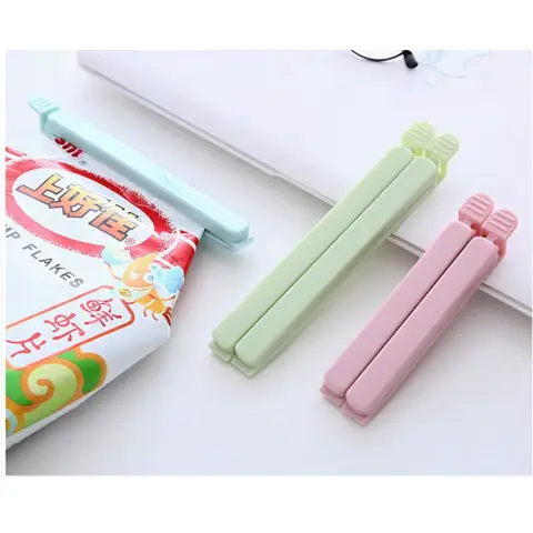 5pcs Plastic Food Clips - The Perfect Solution for Sealing Snack Bags!