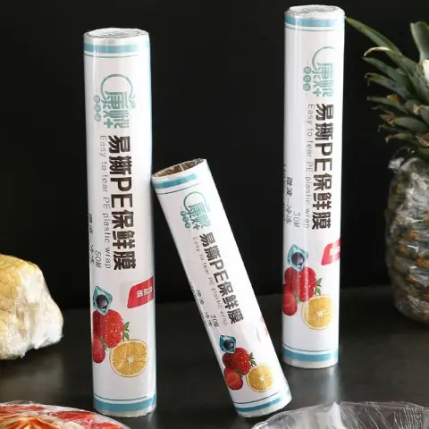 Hand torn high-temperature resistant food preservation film with a length of 1965 inches