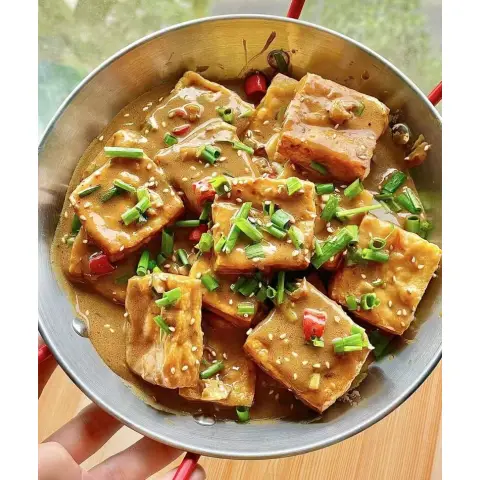Laweiju Tofu croustillant à la sauce sésame 350g
