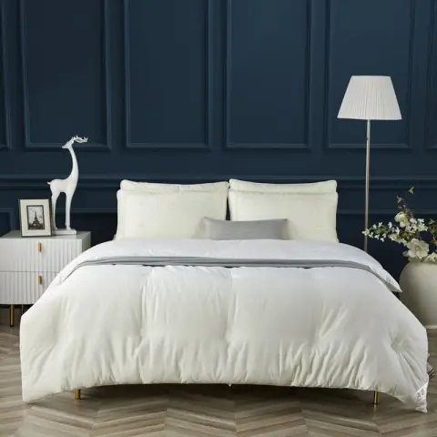 Single Spring and Autumn Duvets - 100% Cotton - Suitable for 15-25℃ - Moonlight White - 135x200 cm