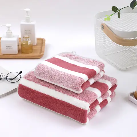 Tuqiang Serviette de bain à rayures en polaire corail 35 x 75 cm + 70 x 140 cm